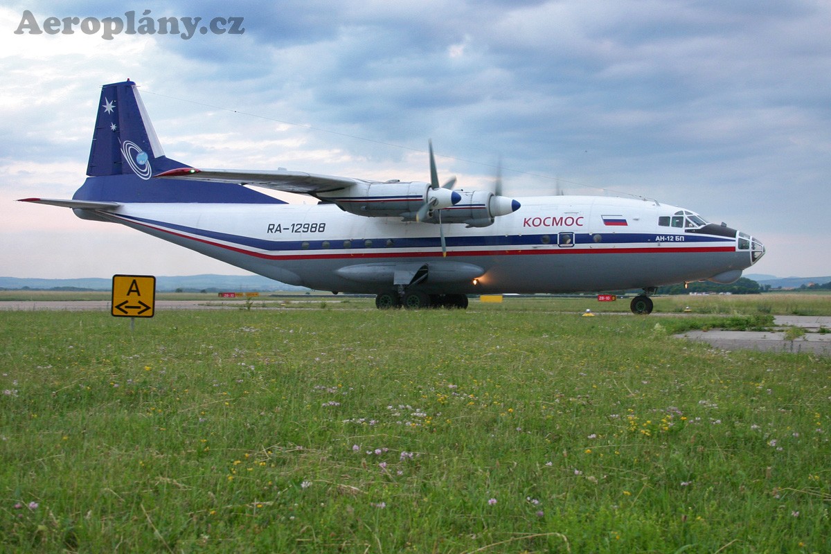 Antonov An-12B - RA-12988