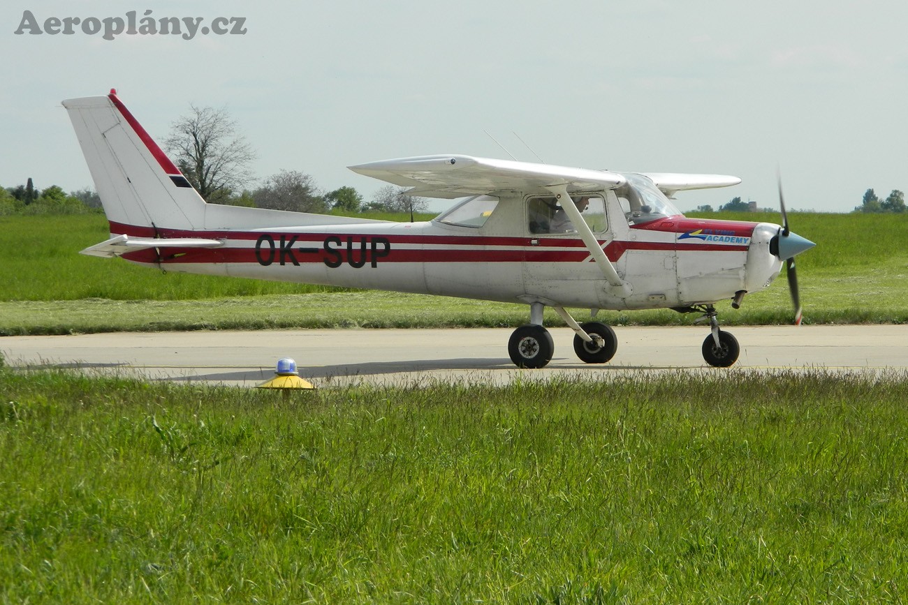 Cessna 152 II - OK-SUP