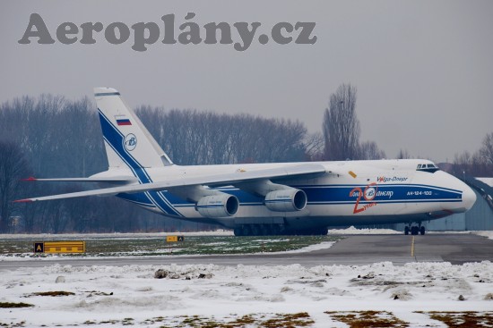 Antonov An-124-100 Ruslan - RA-82042