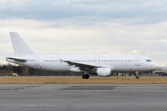 Airbus A320-211 - YL-LCM