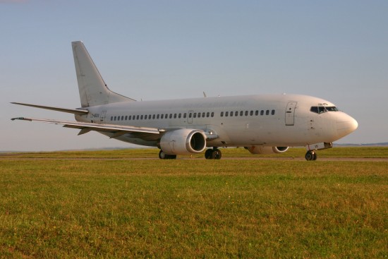 Boeing 737-330 - LZ-BOW