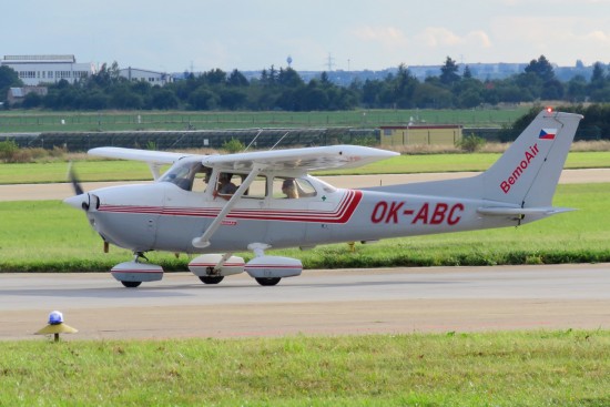 Cessna F 172 - OK-ABC