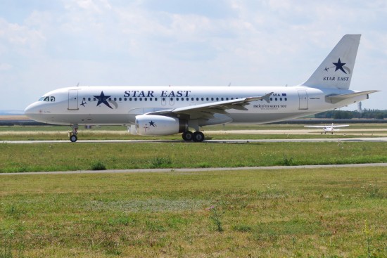 Airbus A320-231 - YR-SEA