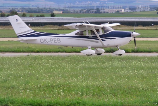Cessna 182T Skylane - OK-PEB