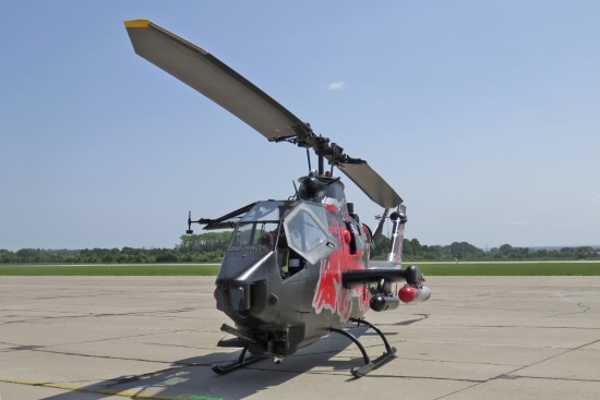 Bell TAH-1F Cobra - N11FX