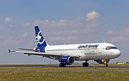 Airbus A320-214