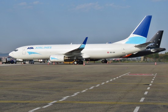 Boeing 737-8EH(BCF) - OE-IXN