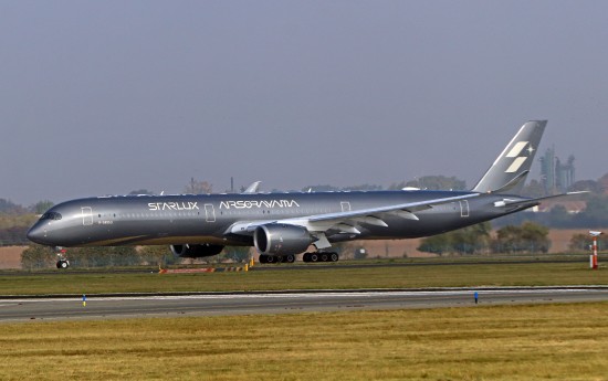 Airbus A350-1041 