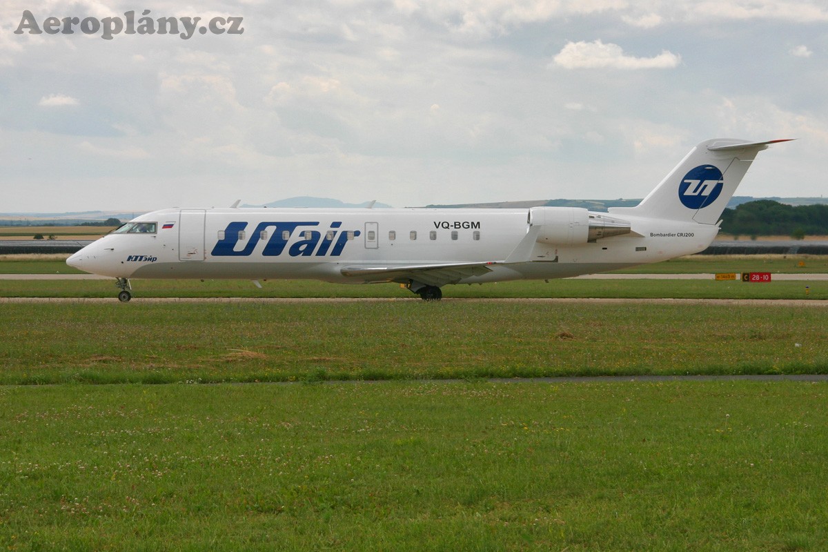 Canadair CL-600-2B19 Regional Jet CRJ-200LR - VQ-BGM