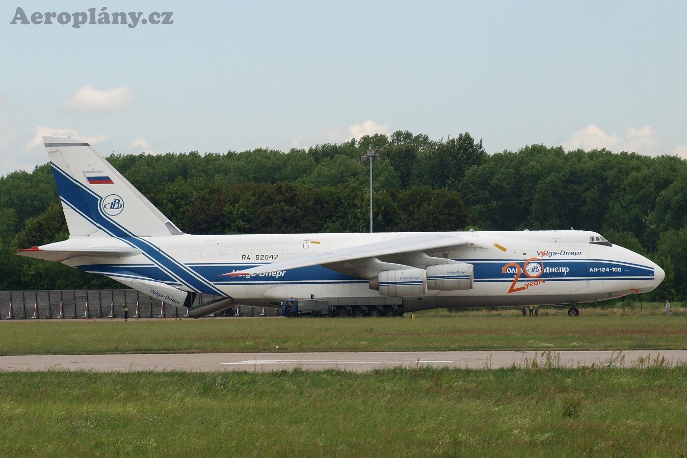 Antonov An-124-100 Ruslan - RA-82042