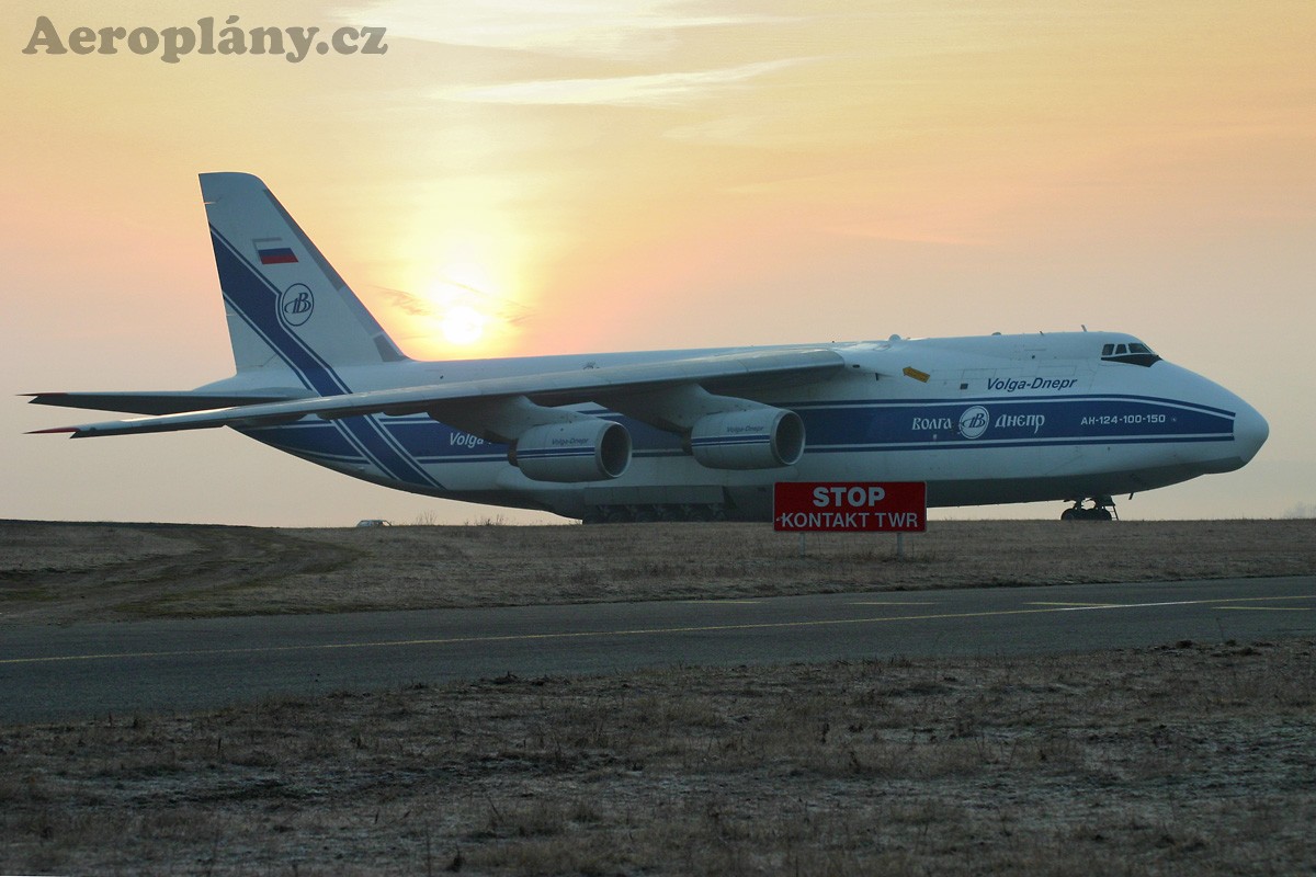 Antonov An-124-100 Ruslan - RA-82078