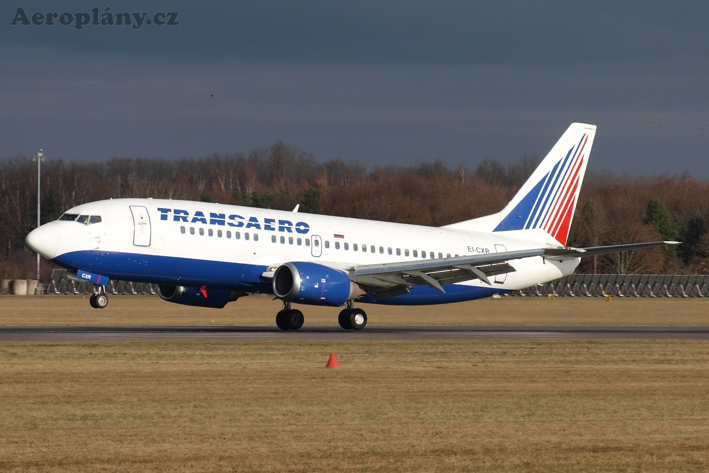 Boeing B737-329 - EI-CXR