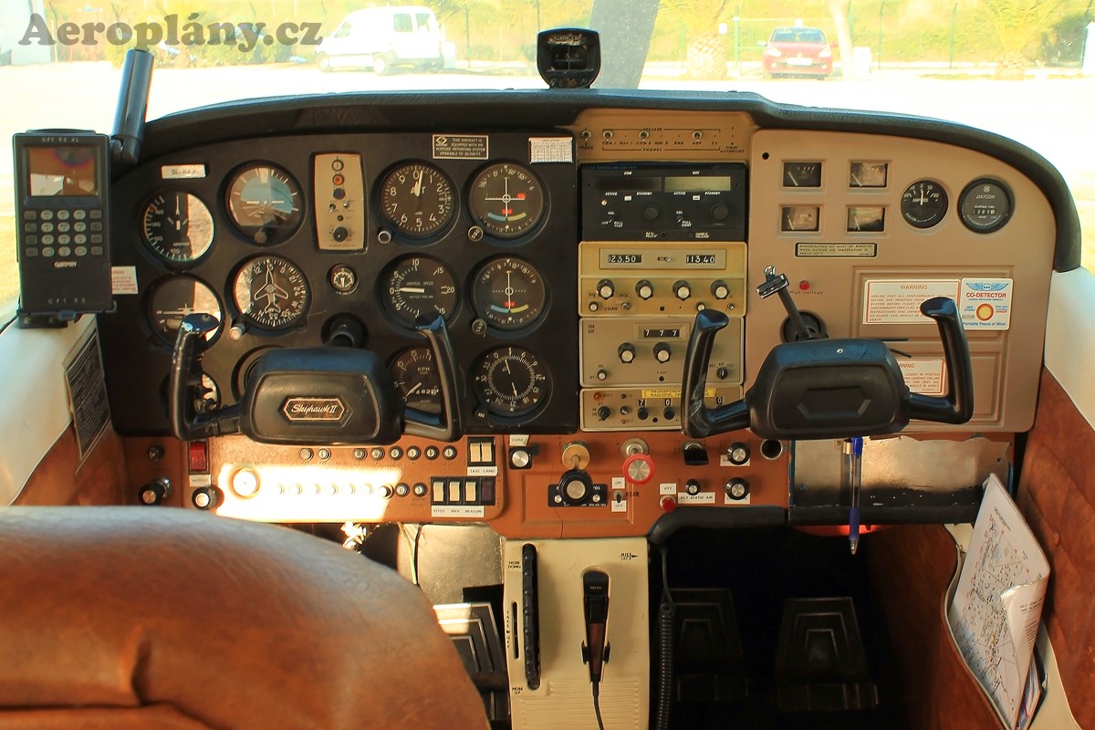 Cessna C-172 Skyhawk II - EC-JYP