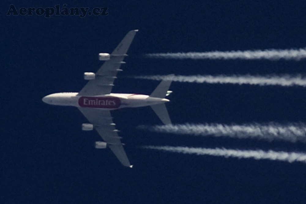 Airbus A380-861 - A6-EDE