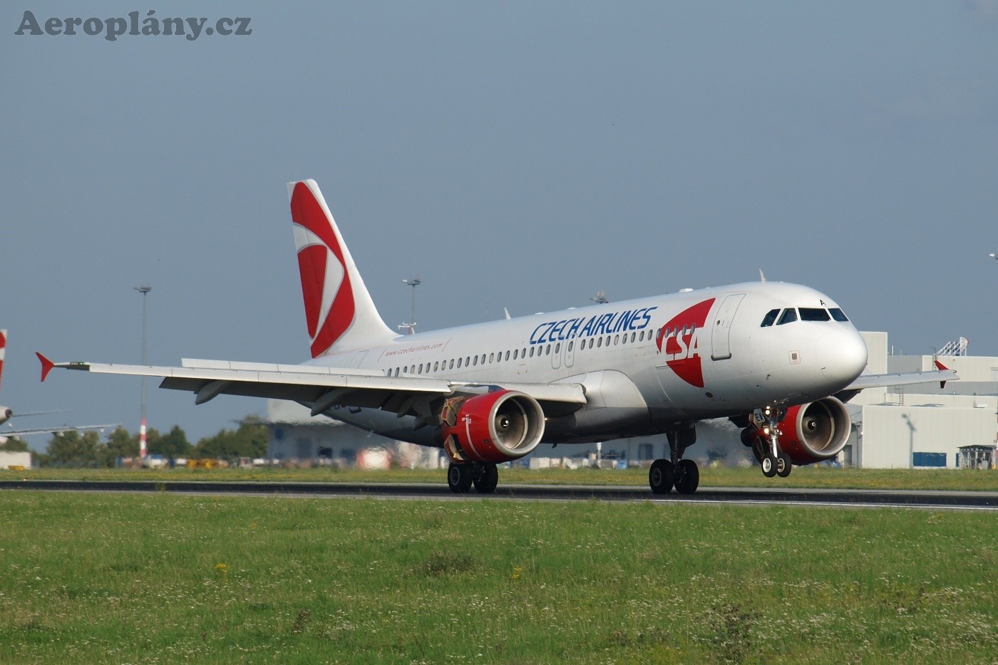 Airbus A320-214 - OK-GEA