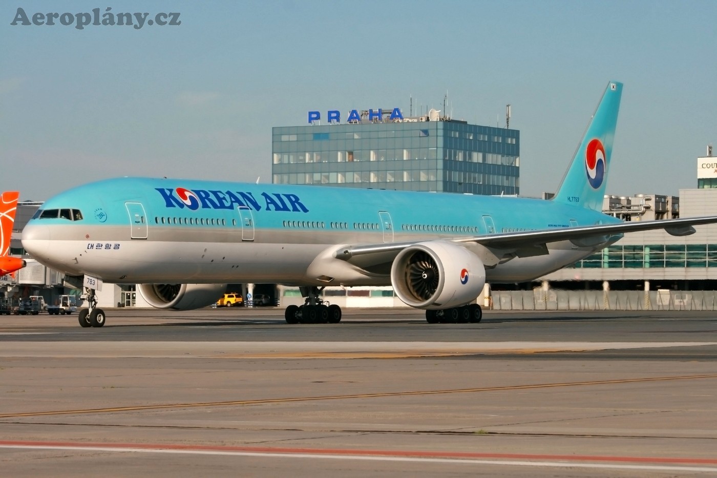  Boeing 777-3B5/ER - HL7783