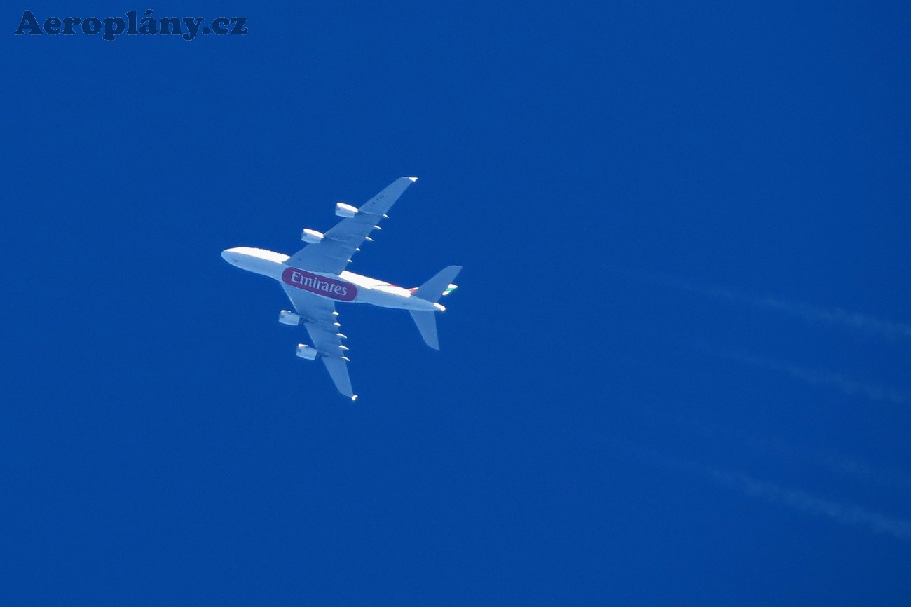 Airbus A380-861 - A6-EDU