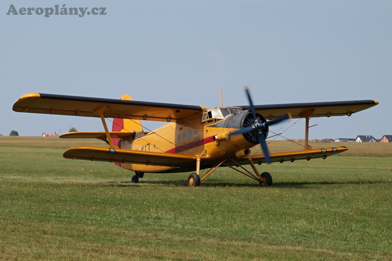 Antonov An-2 - OK-KIJ