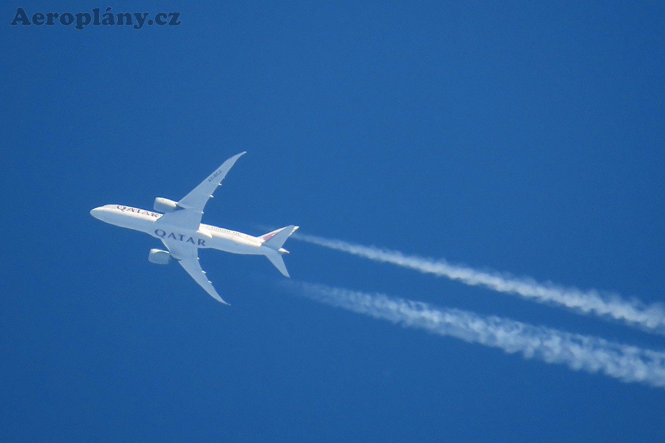 Boeing 787-8 Dreamliner - A7-BCJ