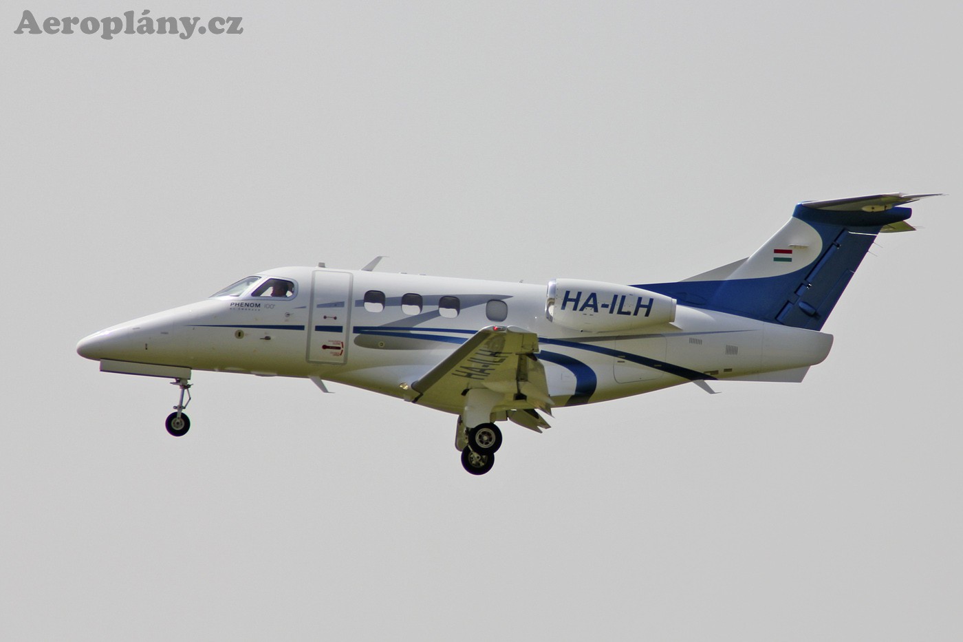 Embraer EMB-500 Phenom 100 - HA-ILH