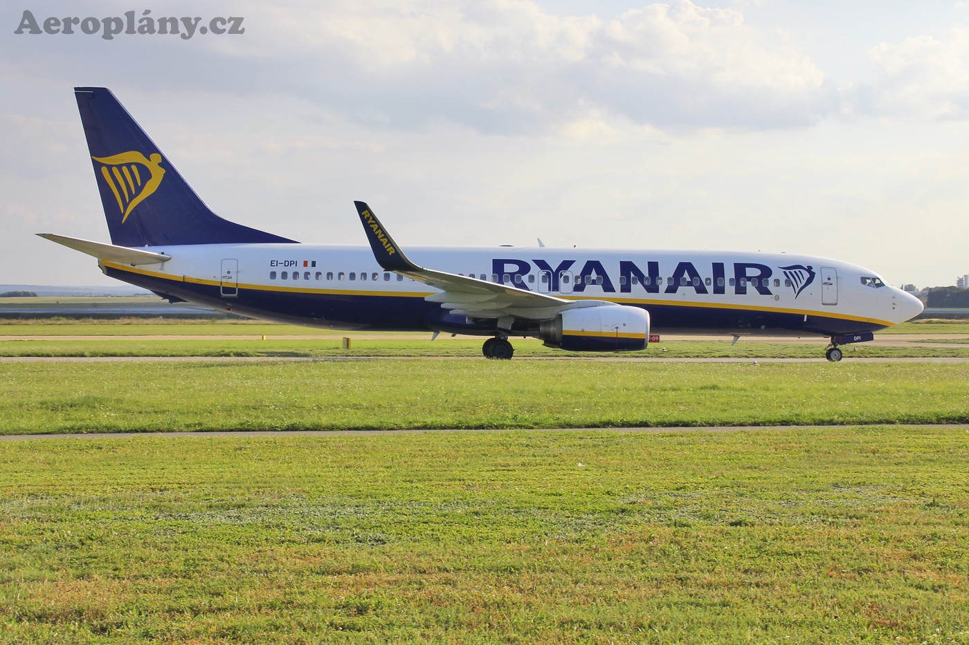 Boeing 737-8AS - EI-DPI