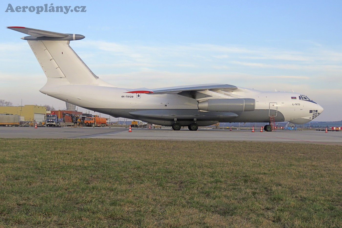 Iljušin Il-76MD  - 4K-78129