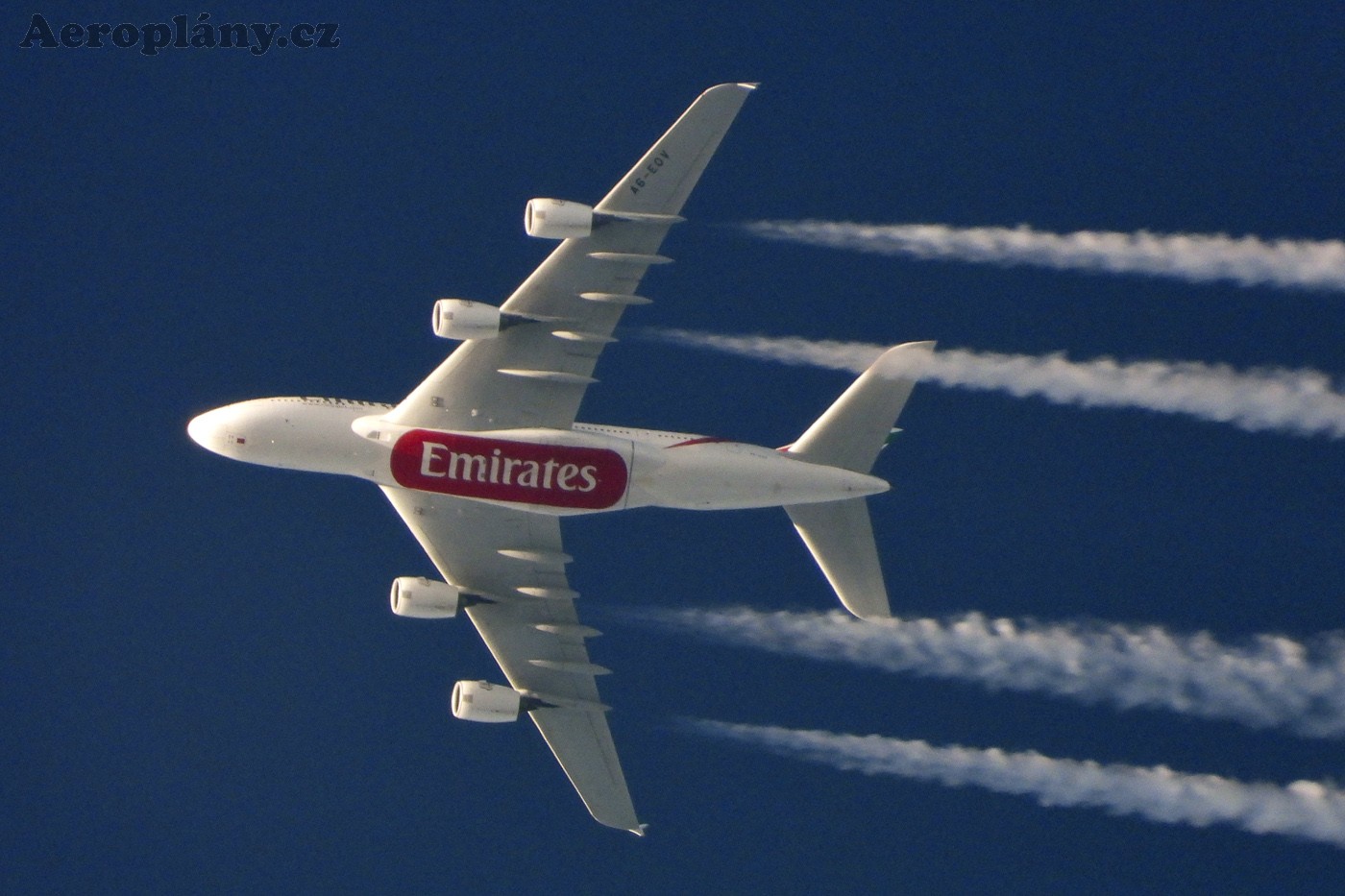 Airbus A380-861 - A6-EOV