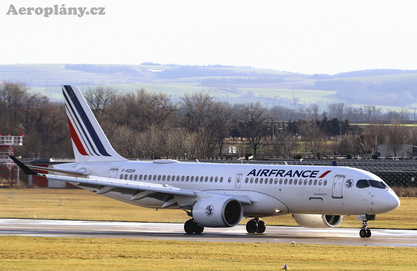 Airbus A220-300 - F-HZUH