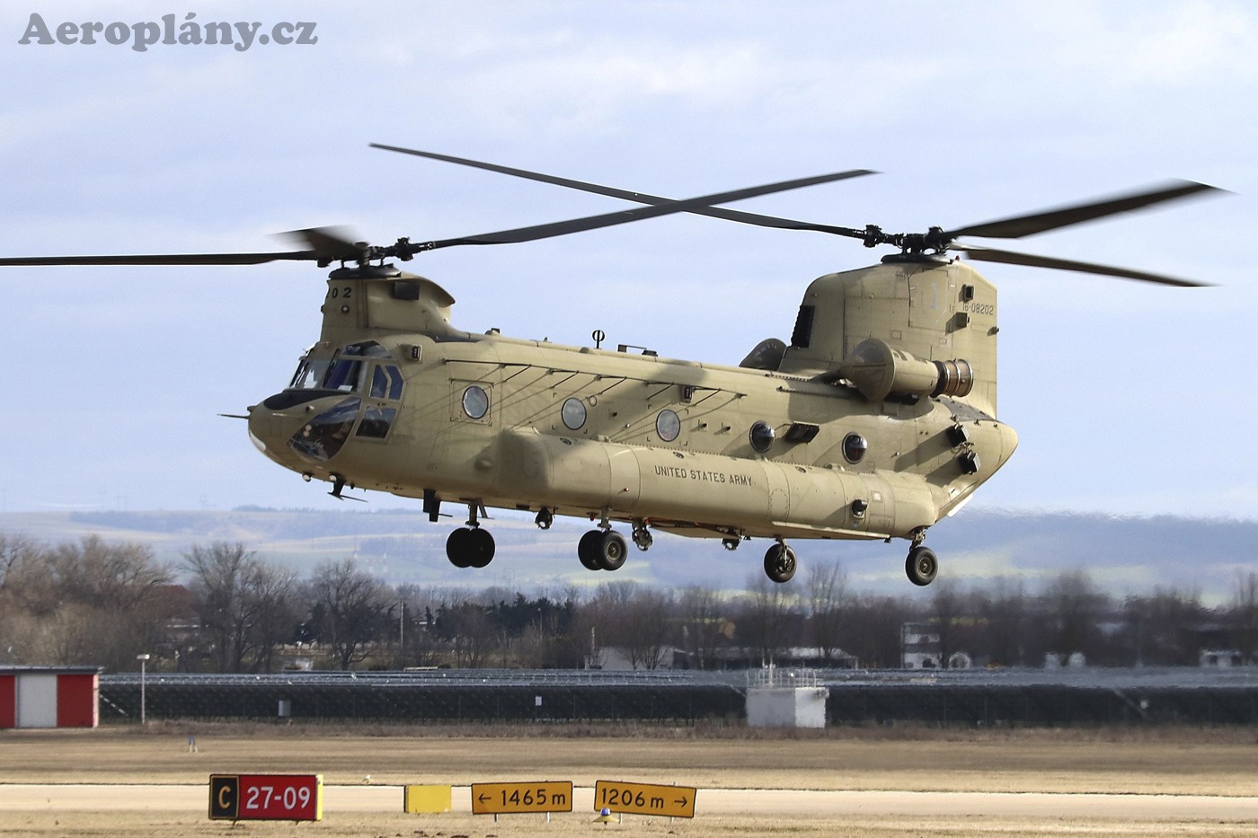 Boeing CH-47F Chinook - 16-08202