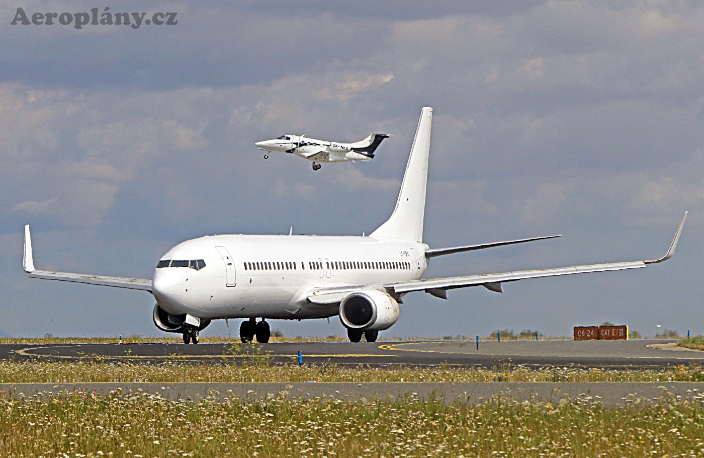 Boeing 737-8Q8