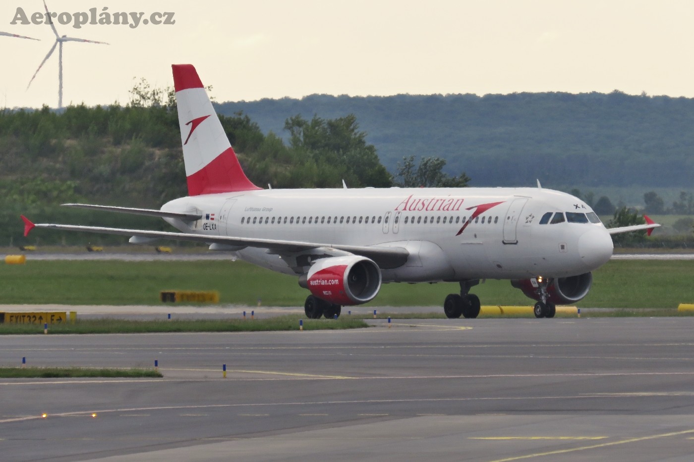 Airbus A320-216 - OE-LXA