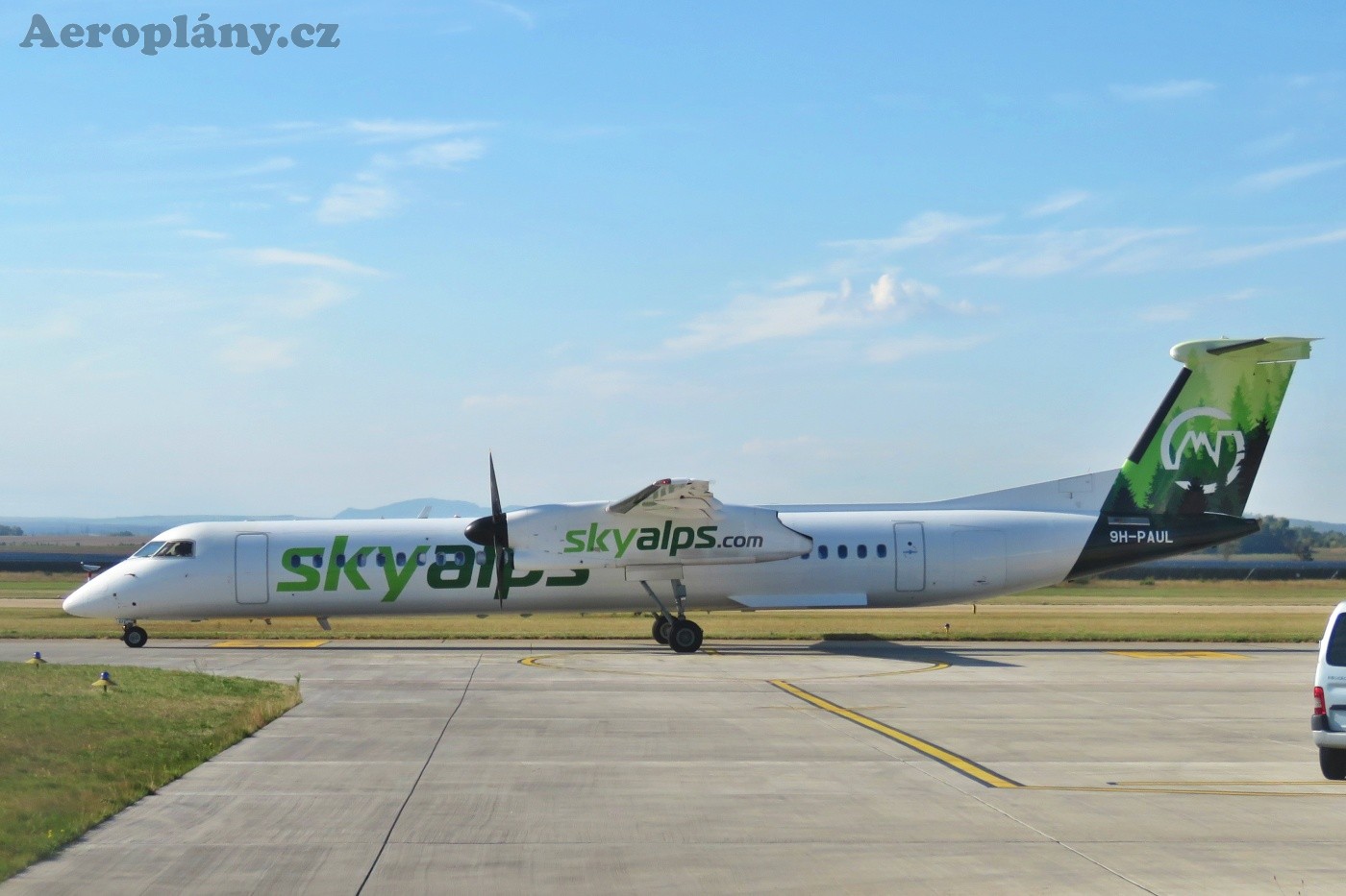 De Havilland Canada DHC-8-402Q Dash 8 - 9H-PAUL