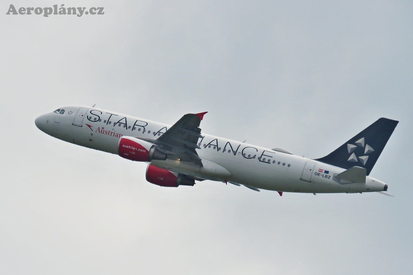 Airbus A320-214 - OE-LBZ