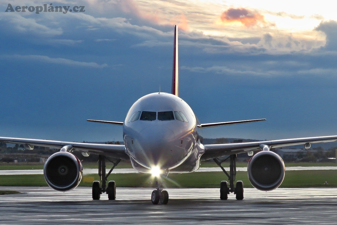 Airbus A320-214 - OK-HEU