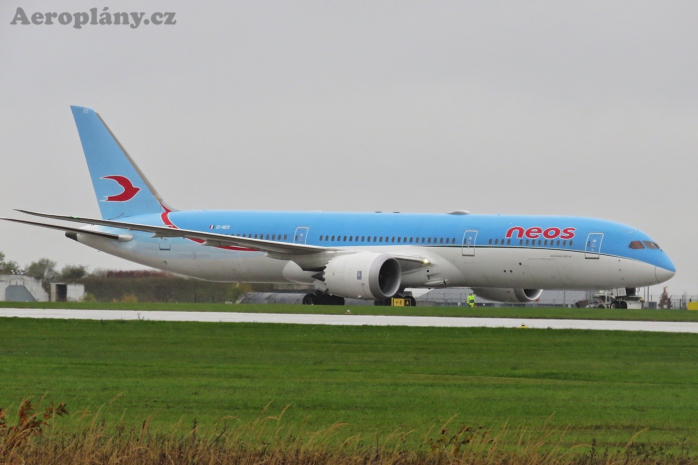 Boeing 787-9 Dreamliner - EI-NEO