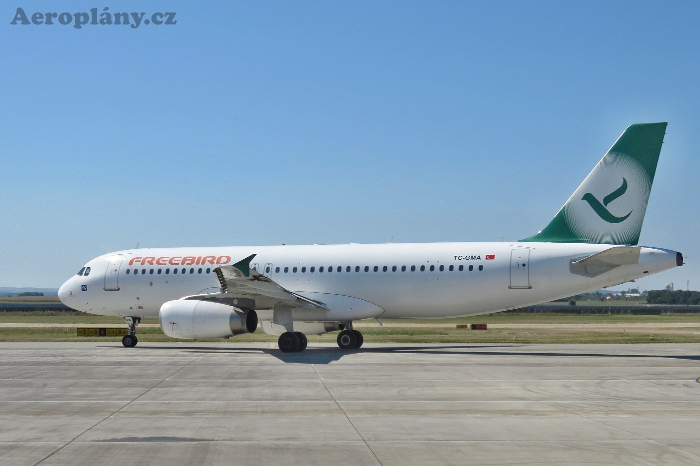 Airbus A320-232 - TC-GMA