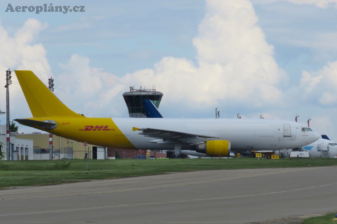 Airbus A300F4-605R - EI-LDB